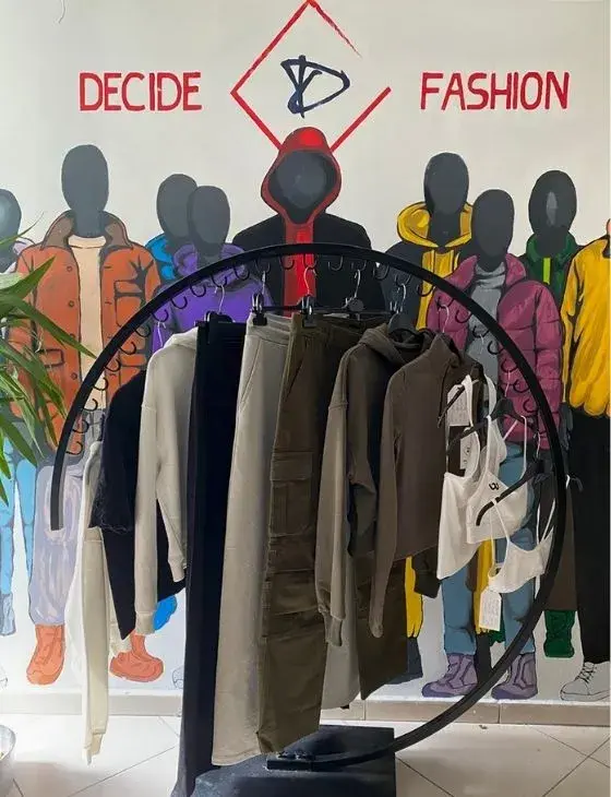 Decide Fashion web sitesinden bir kare